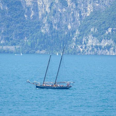 Hotel Casa Marinella Malcesine Bagian luar foto