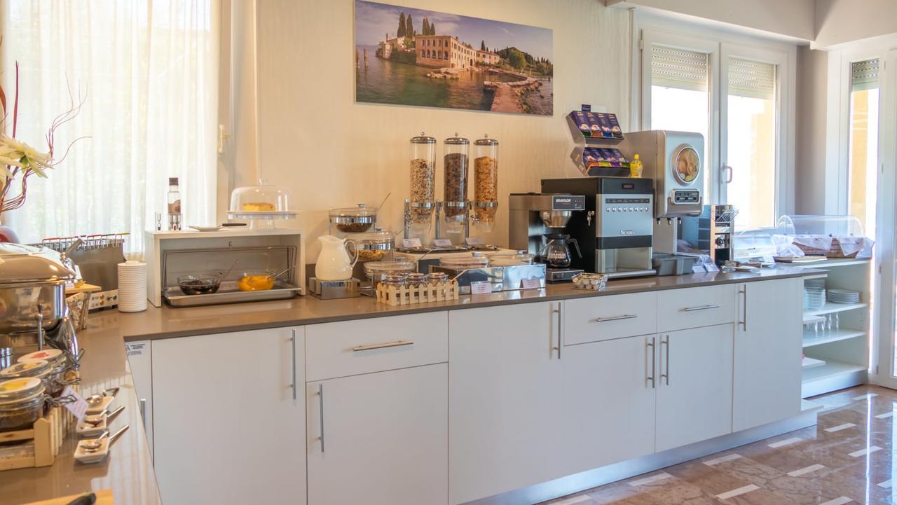 Hotel Casa Marinella Malcesine Bagian luar foto