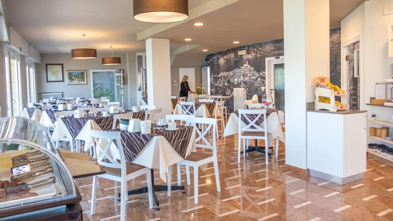Hotel Casa Marinella Malcesine Bagian luar foto