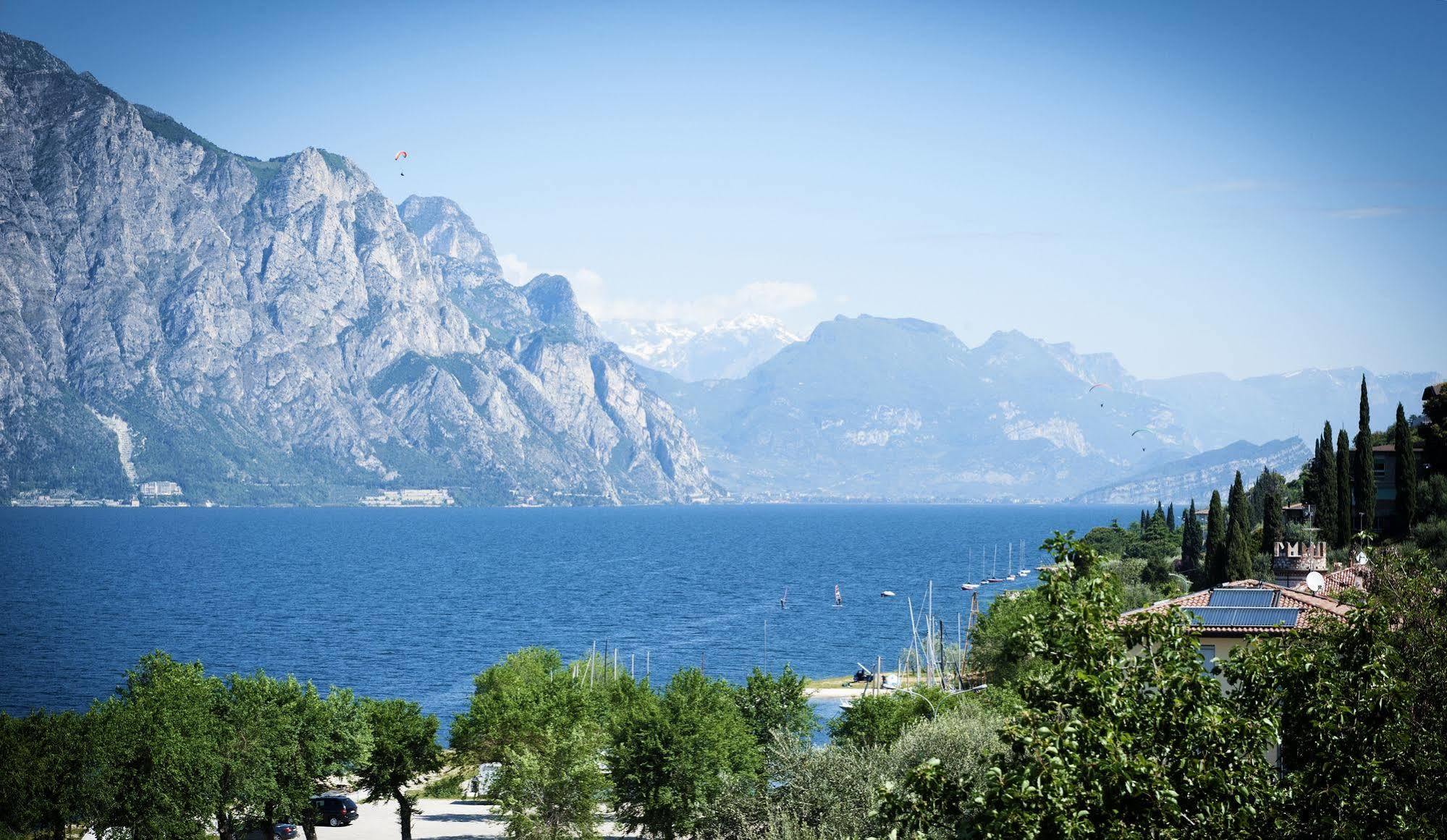 Hotel Casa Marinella Malcesine Bagian luar foto